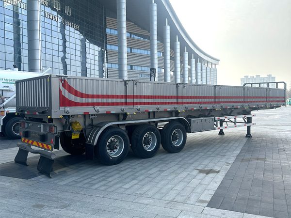 1 Side-Tipping Dump Semi-Trailer Trailer